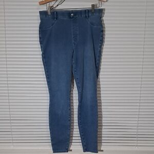 Time and Tru Women's Skinny Jeans in Blue